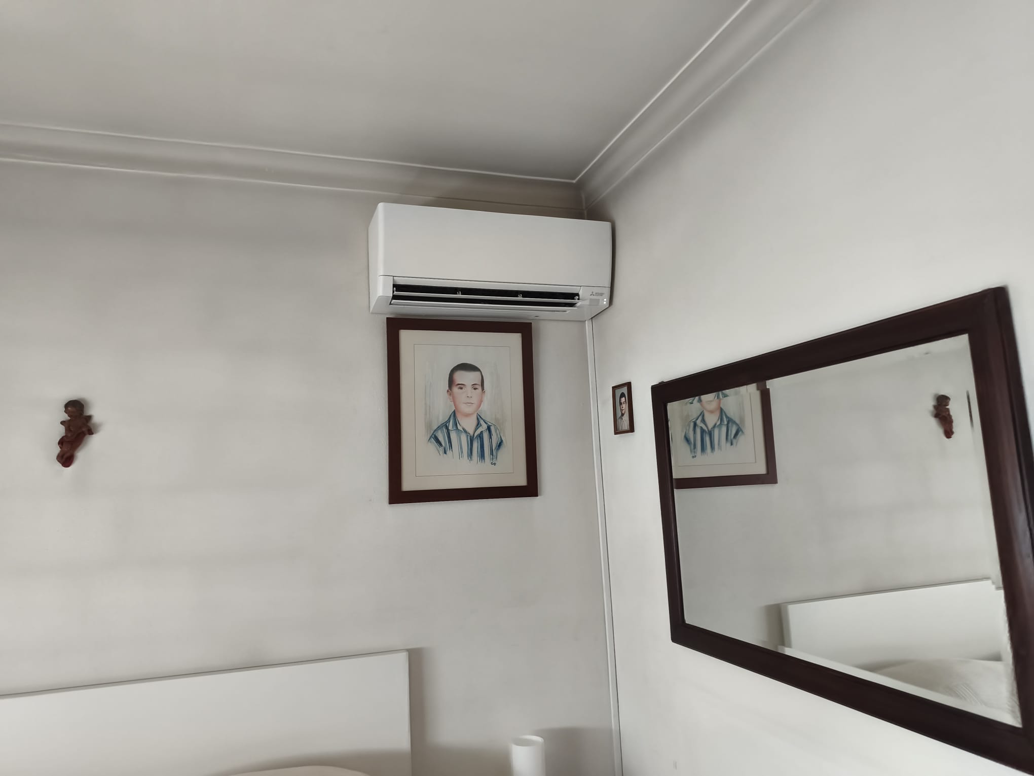 Ar condicionado — Split Mitsubishi Electric em quarto, APB Clima